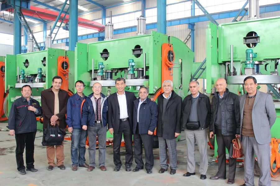 ประเทศจีน QINGDAO SHENGHUALONG RUBBER MACHINERY CO.,LTD รายละเอียด บริษัท